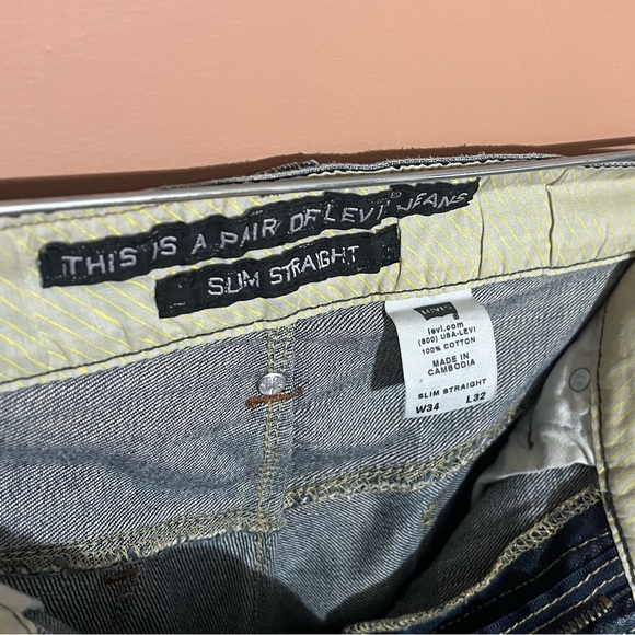Levi’s Slim Straight Distressed “THIS IS A PAIR OF LEVIS JEANS” 34x32 - Picture 5 of 9